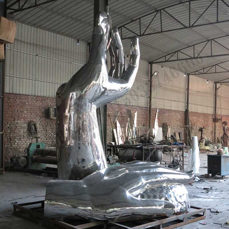 手托水滴雕塑,不銹鋼手托水滴雕塑,手托水滴景觀雕塑